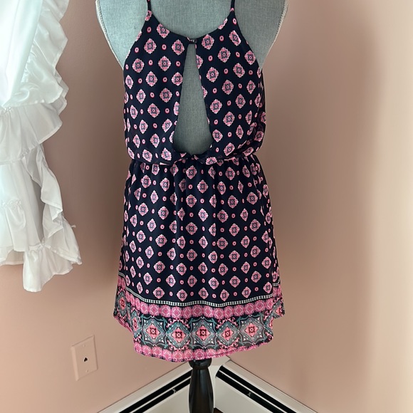 Dress - Picture 7 of 11